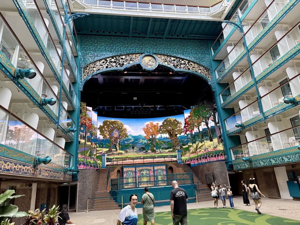 Imagination Garden - Disney Adventure